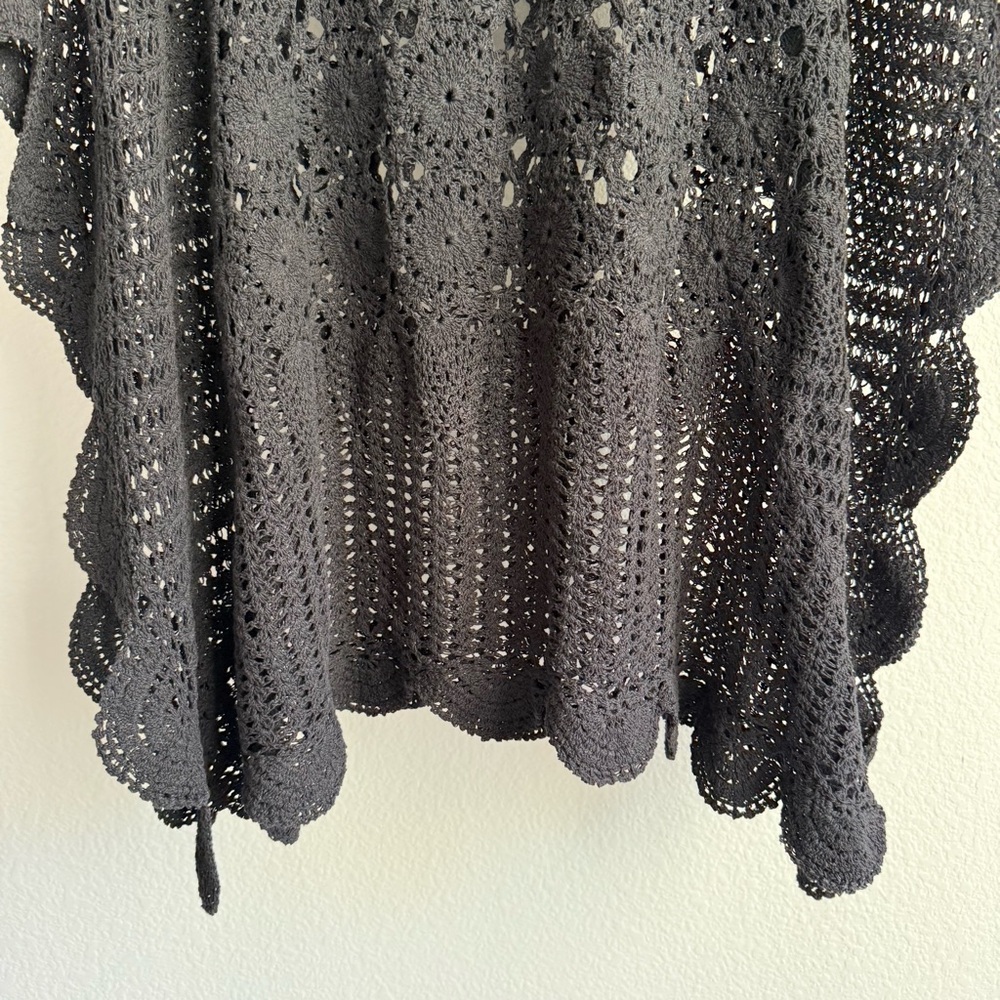 Free people Ess Gee Taranna crochet Poncho coverup - Picture 6 of 11